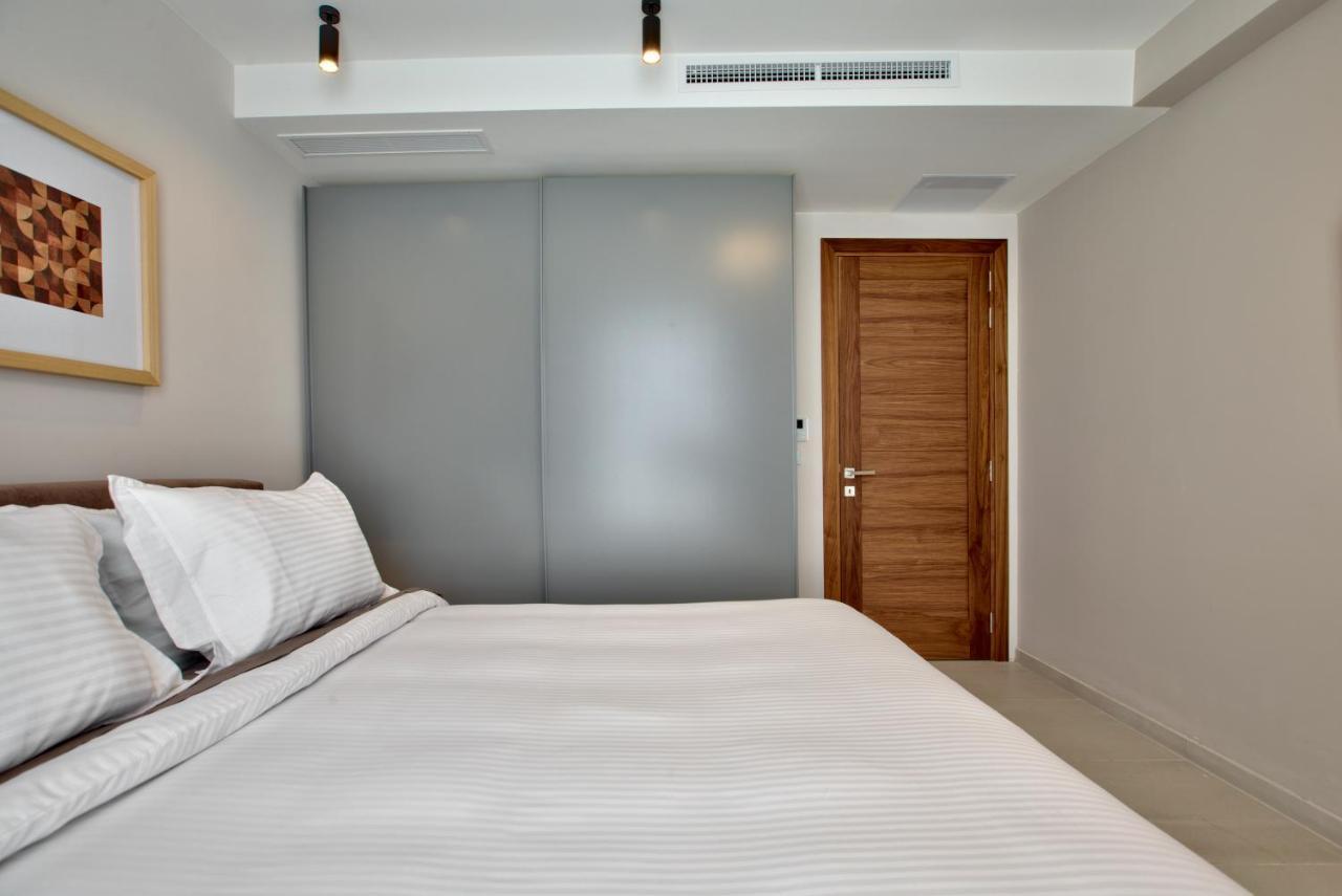 Sea Front Spacious Valletta Views Apartments 슬리에마 외부 사진