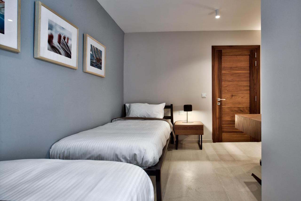 Sea Front Spacious Valletta Views Apartments 슬리에마 외부 사진