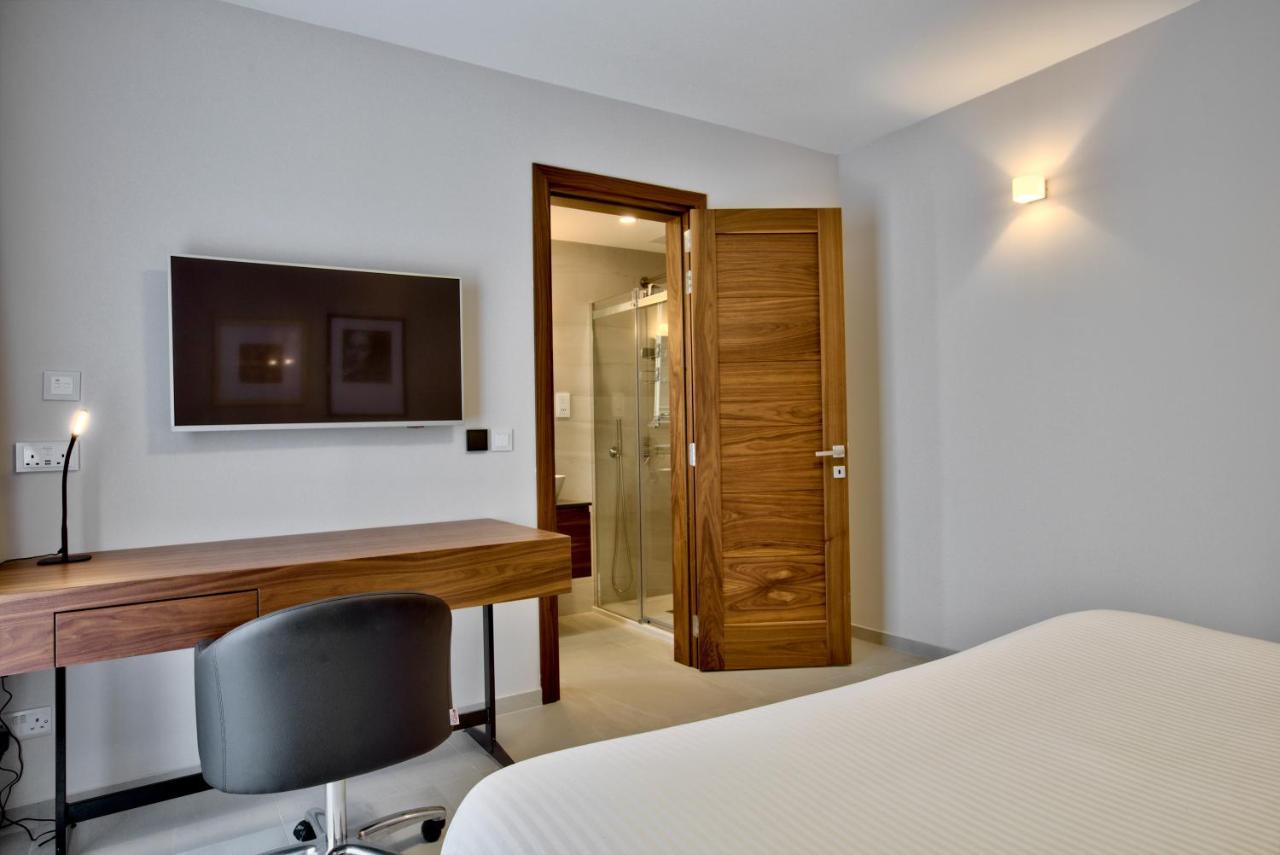 Sea Front Spacious Valletta Views Apartments 슬리에마 외부 사진