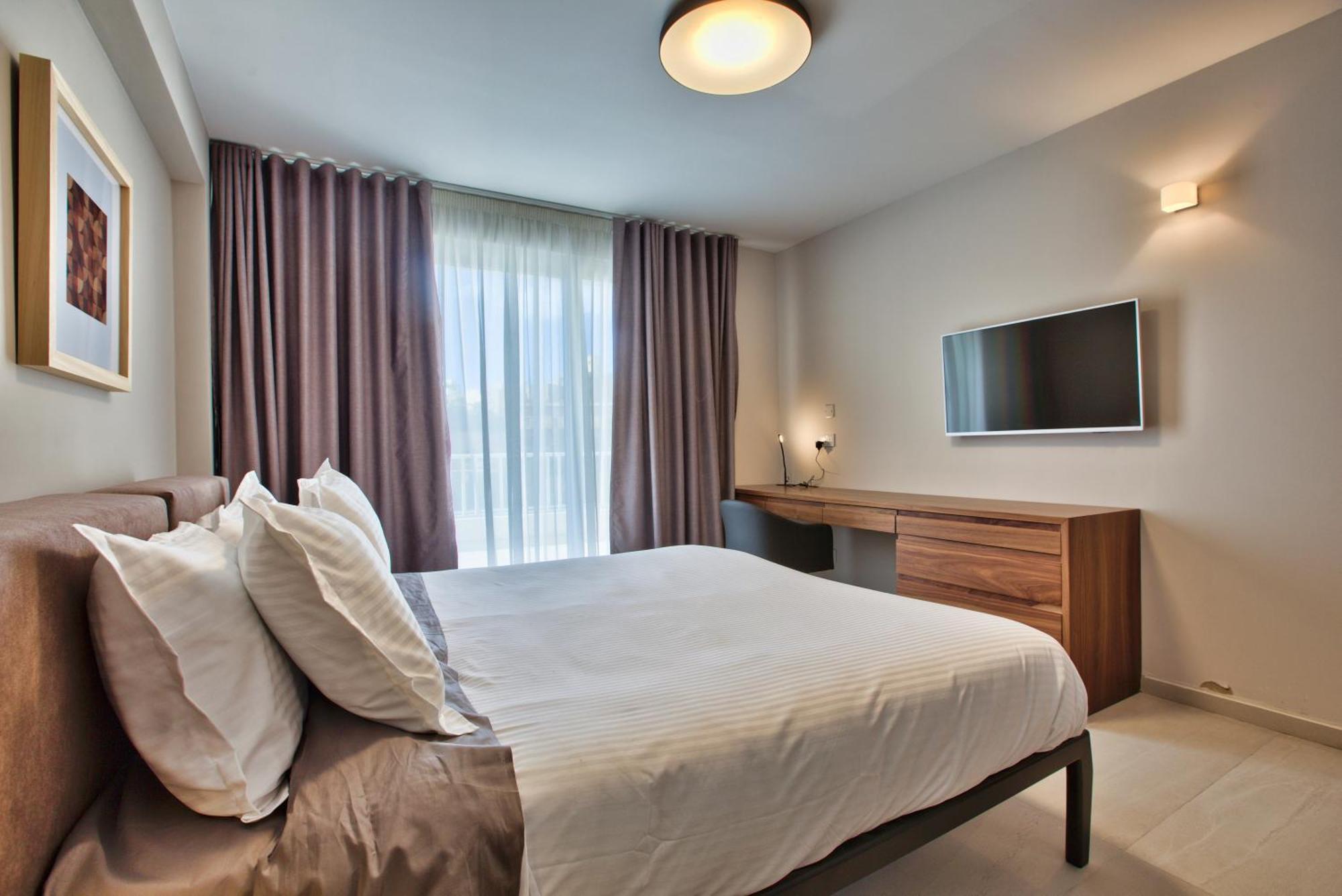 Sea Front Spacious Valletta Views Apartments 슬리에마 외부 사진