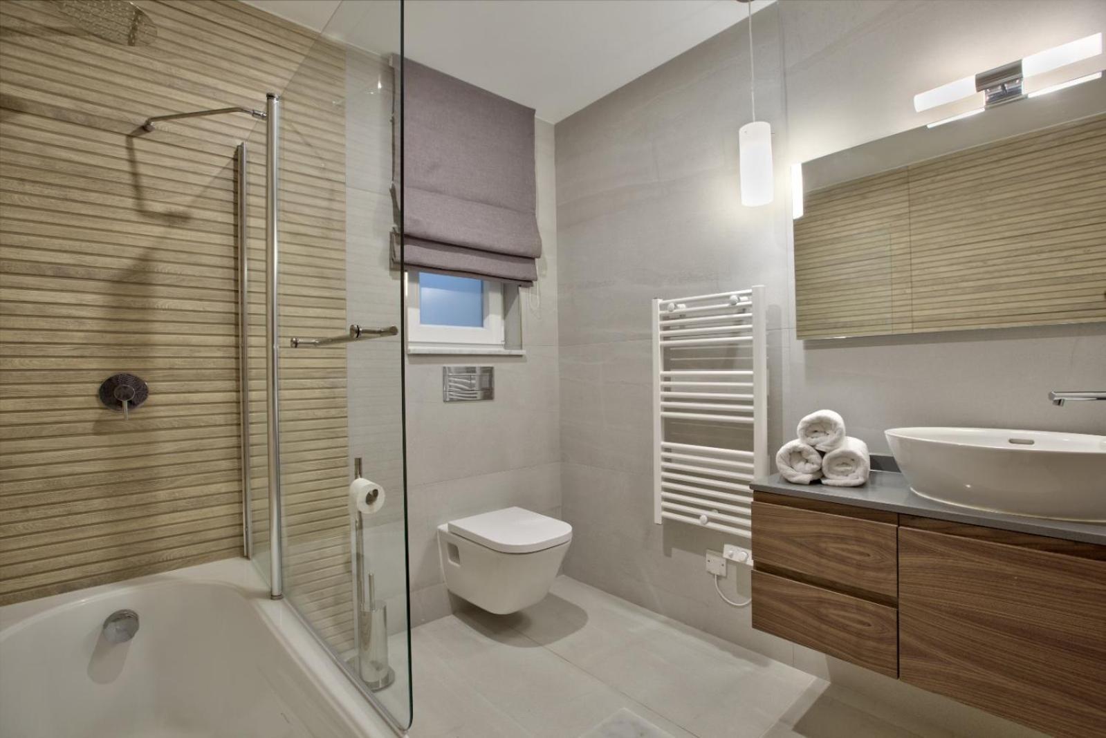 Sea Front Spacious Valletta Views Apartments 슬리에마 외부 사진